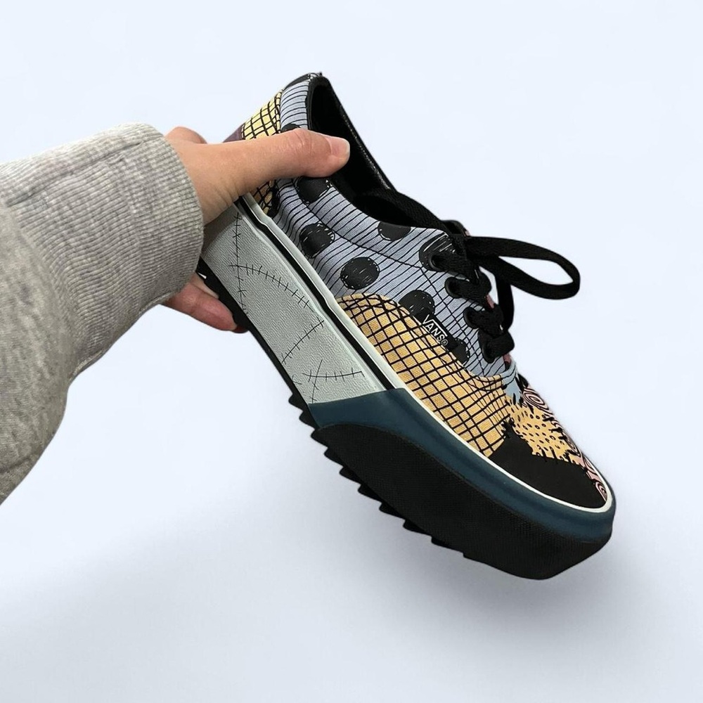 Women’s Canvas Platform Sneakers in Multi-Color - Picture 5 of 5